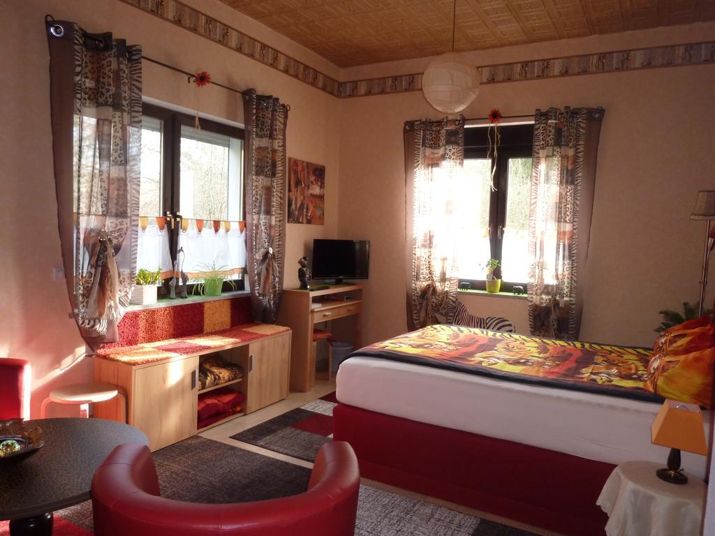 Ferienwohnung Direkt In Ильменау Экстерьер фото